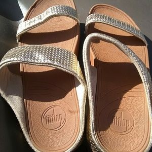 FitFlop gold strappy sandals sz 9